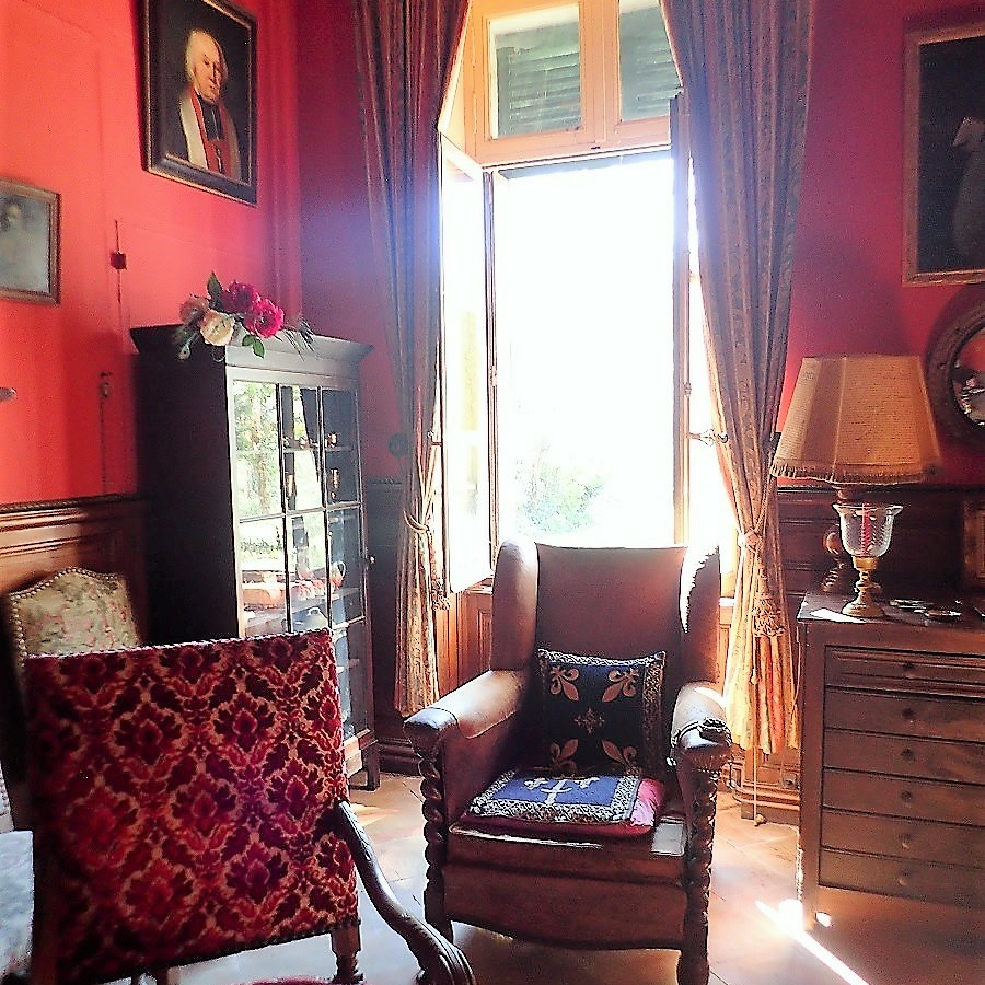13-bedroom Property In Carcassonne, France (1.260 M²)