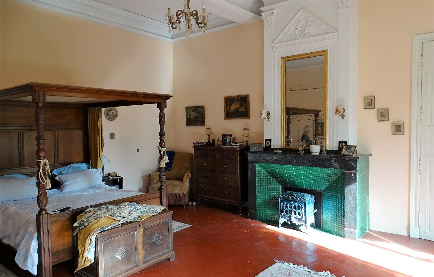 13-bedroom Property In Carcassonne, France (1.260 M²)
