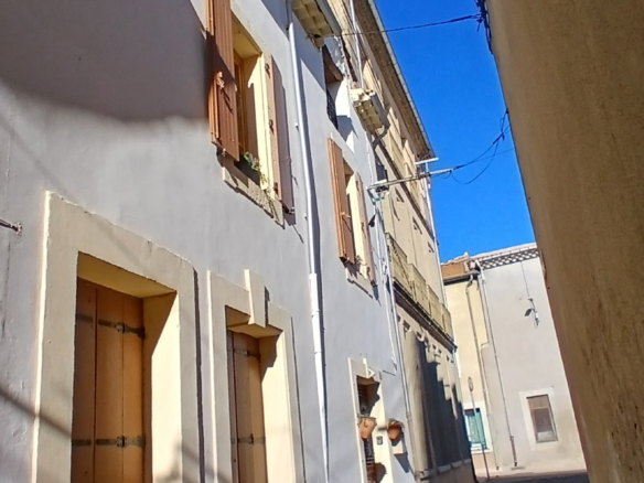 5-bedroom House In Capestang, France (195 M²)