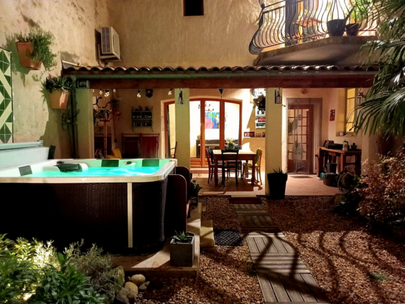 5-bedroom House In Capestang, France (195 M²)