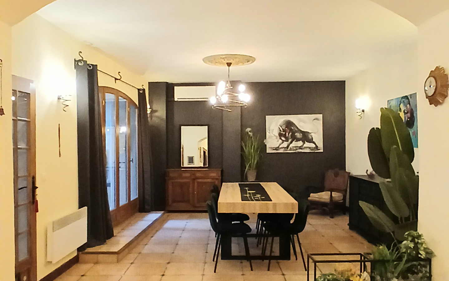 5-bedroom House In Capestang, France (195 M²)