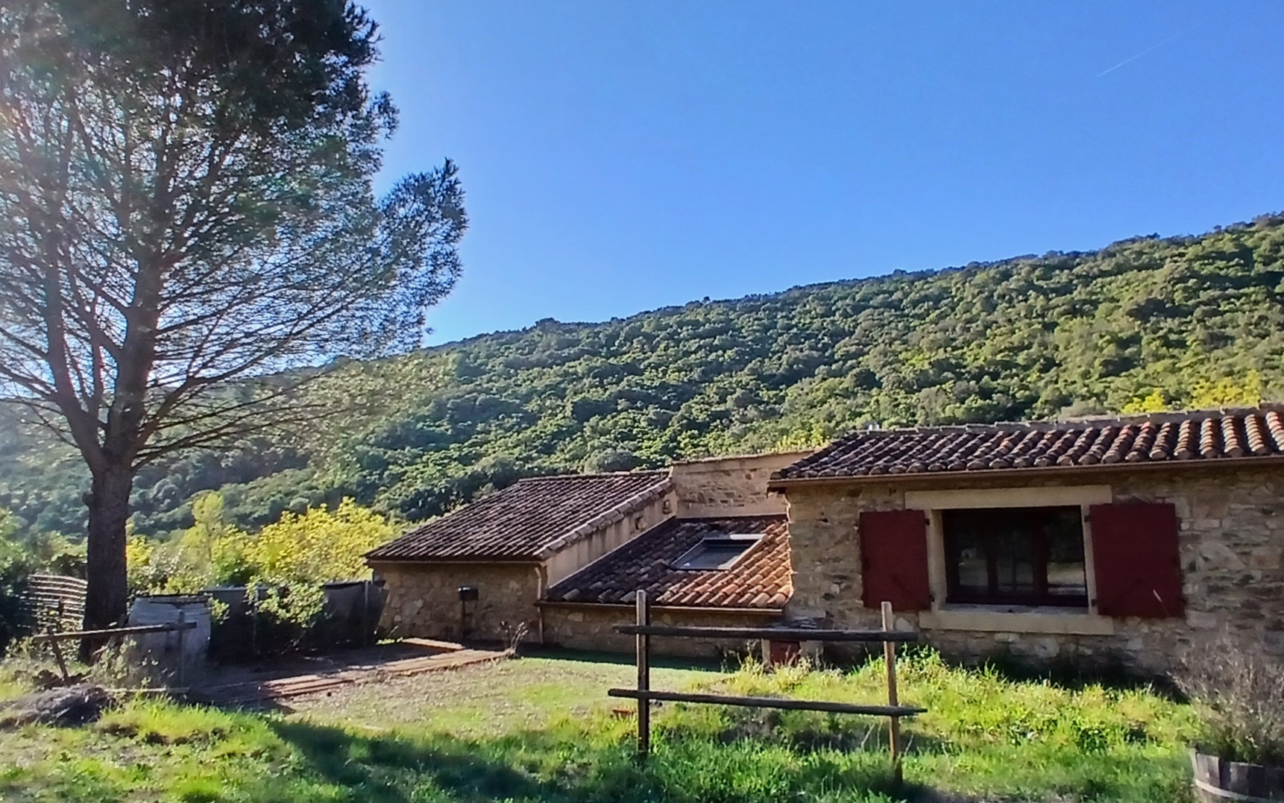 2-bedroom Detached House In Cessenon Sur Orb, France (105 M²)