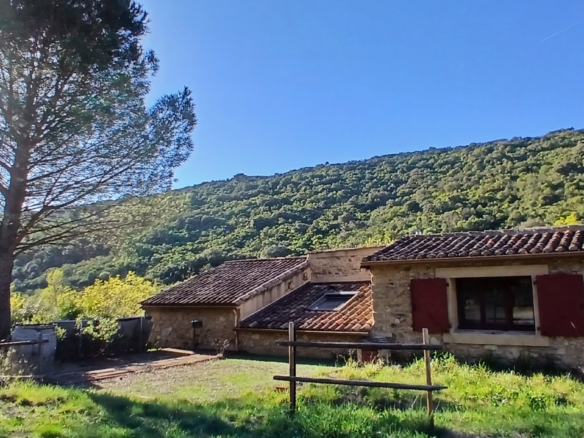 2-bedroom Detached House In Cessenon Sur Orb, France (105 M²)