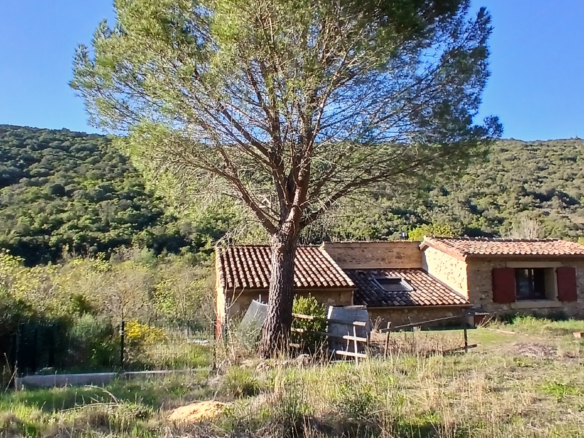 2-bedroom Detached House In Cessenon Sur Orb, France (105 M²)