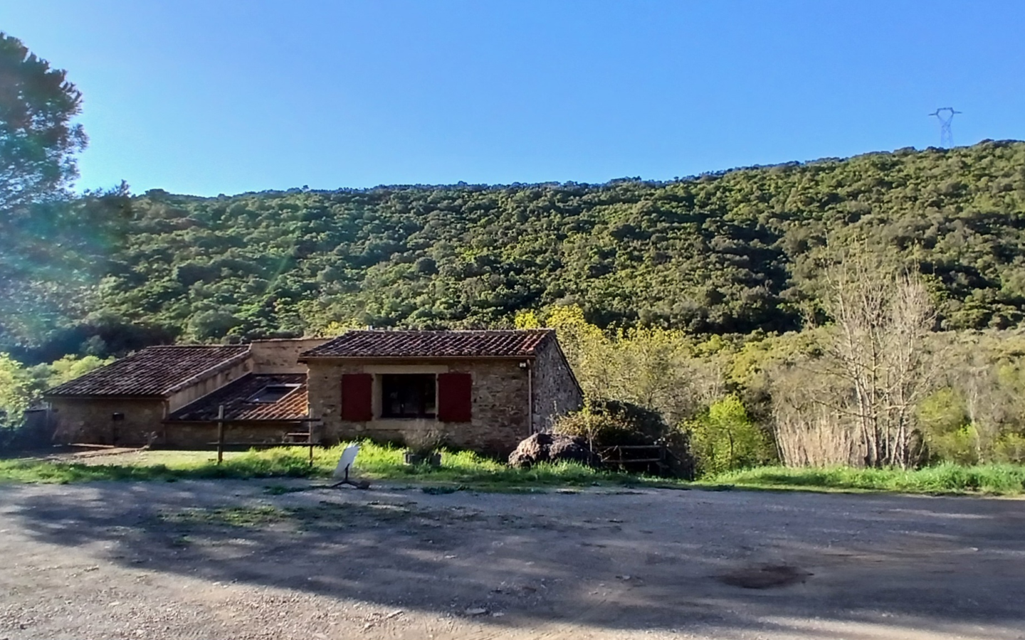 2-bedroom Detached House In Cessenon Sur Orb, France (105 M²)
