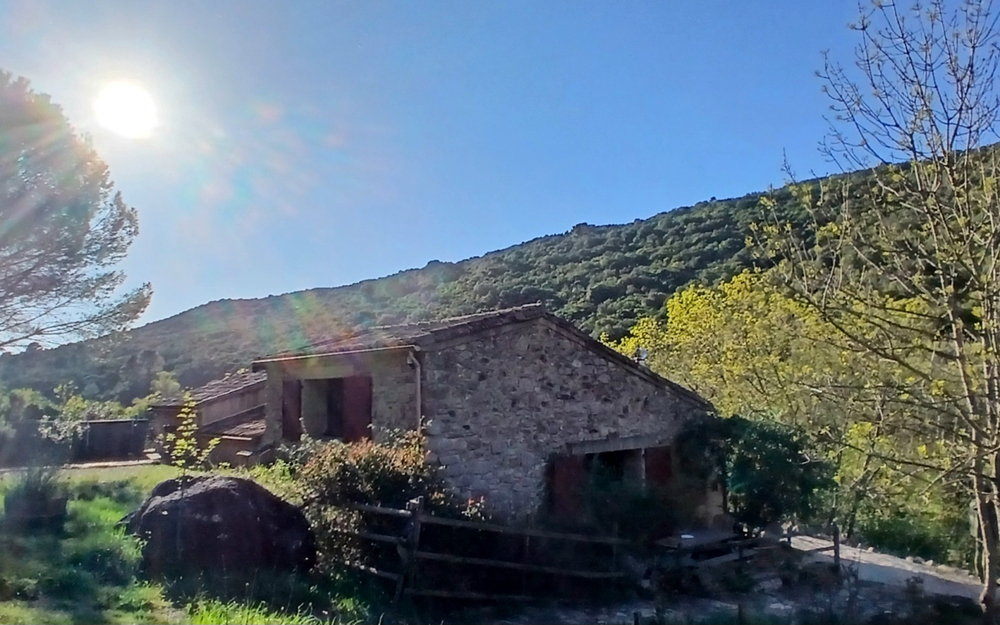 2-bedroom Detached House In Cessenon Sur Orb, France (105 M²)