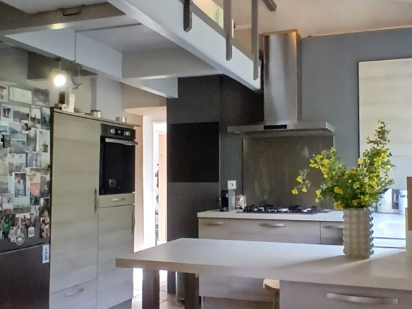 2-bedroom Detached House In Cessenon Sur Orb, France (105 M²)