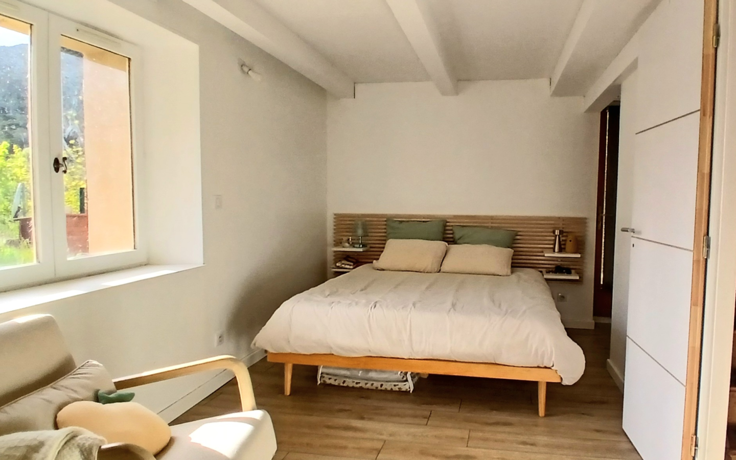 2-bedroom Detached House In Cessenon Sur Orb, France (105 M²)