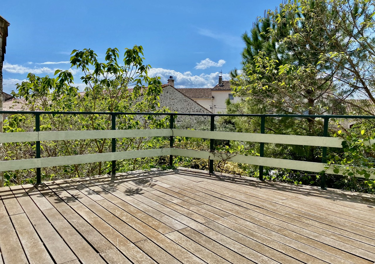 6-bedroom House In Cessenon Sur Orb, France (200 M²)