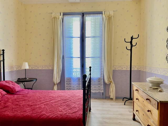 6-bedroom House In Cessenon Sur Orb, France (200 M²)