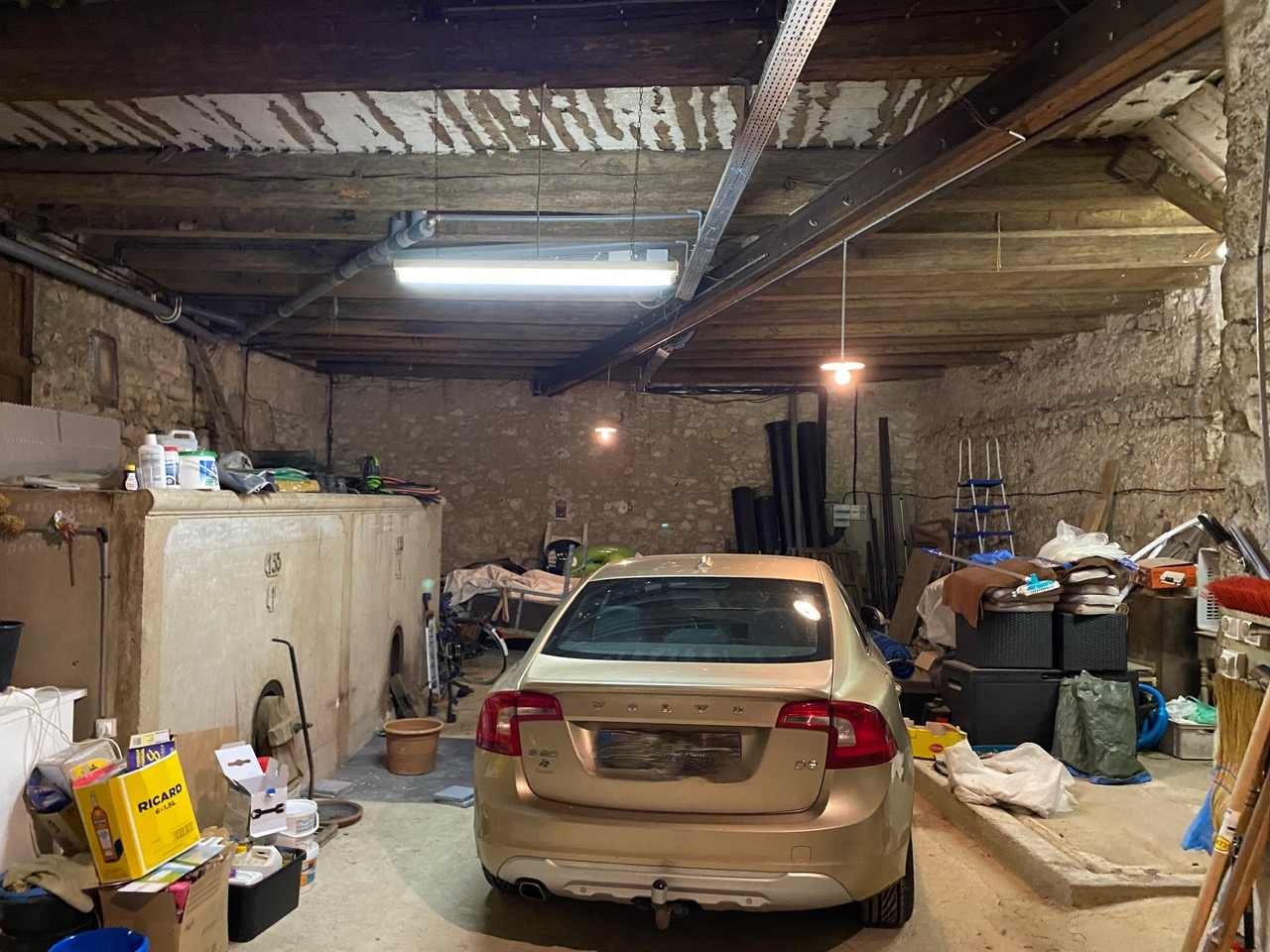 6-bedroom House In Cessenon Sur Orb, France (200 M²)