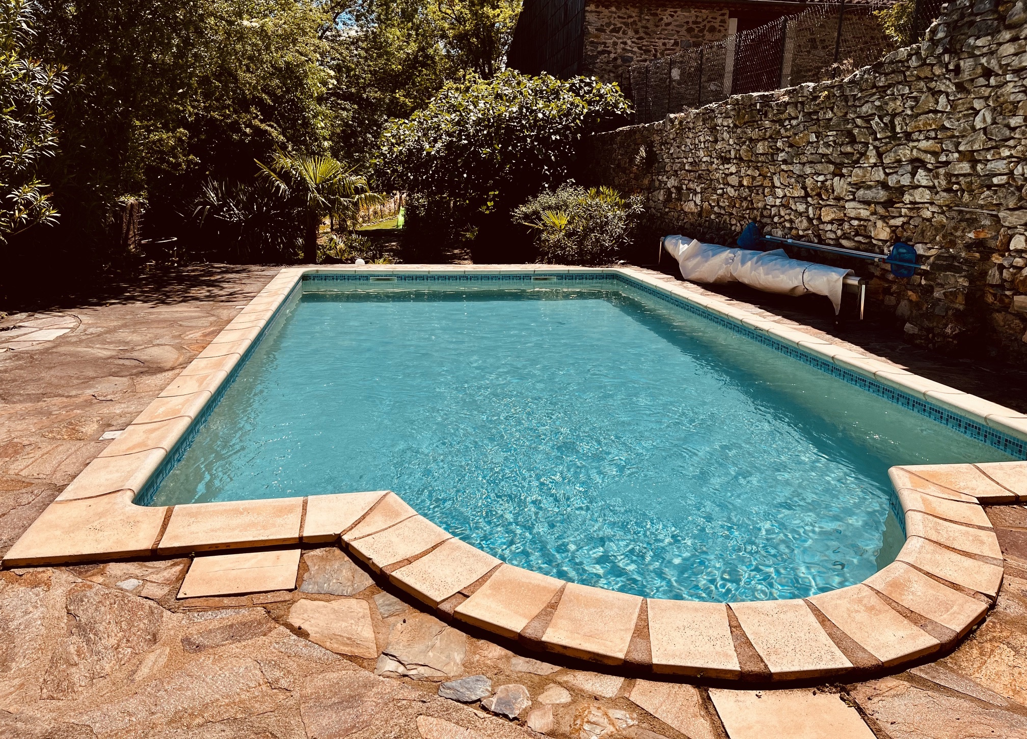 CAU695000EF-35f5c3 7-bedroom House In Faugeres, France (250 M²)