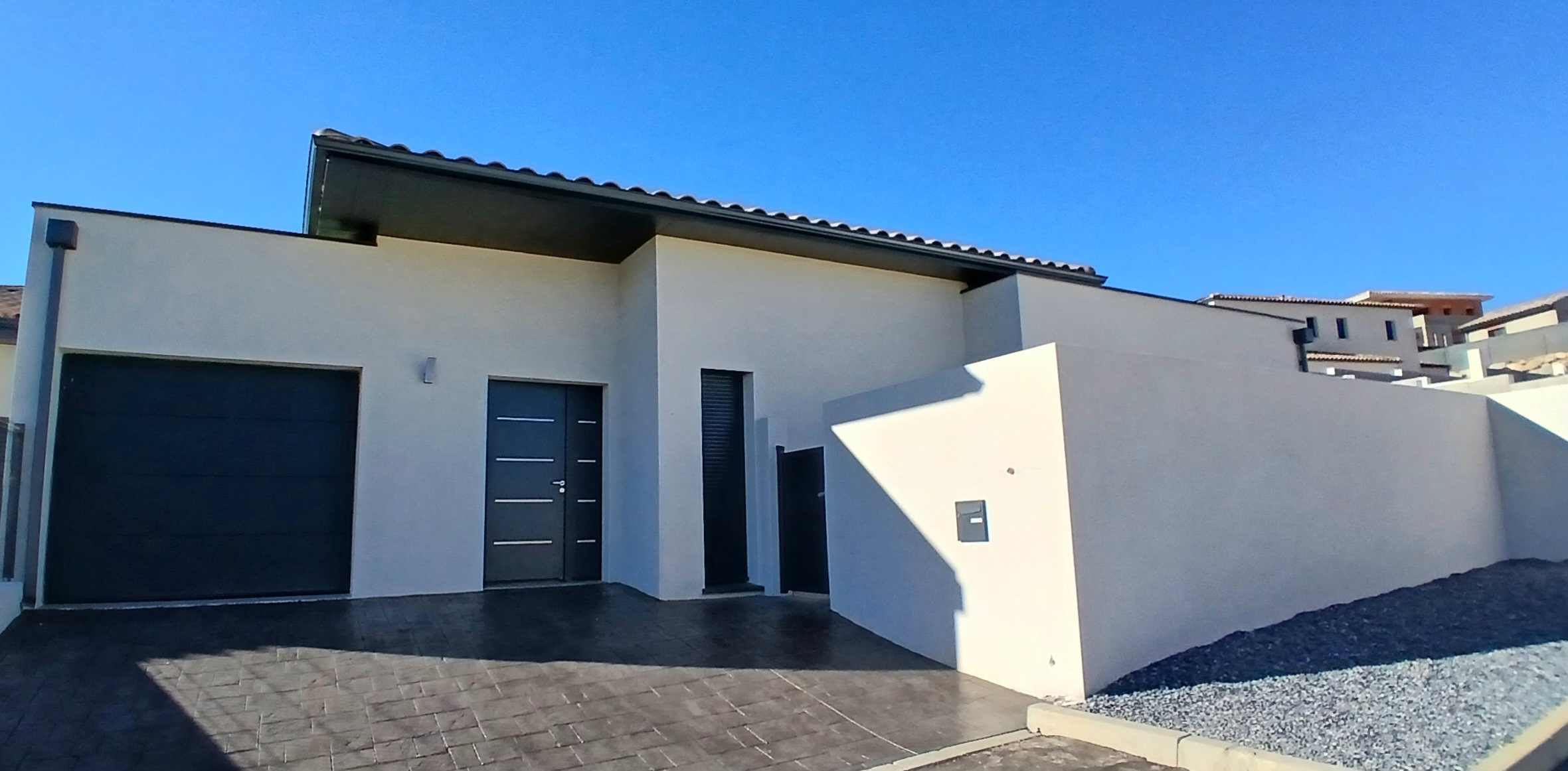 3-bedroom Detached House In Cessenon Sur Orb, France (123 M²)