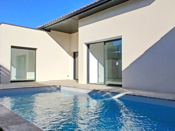 3-bedroom Detached House In Cessenon Sur Orb, France (123 M²)
