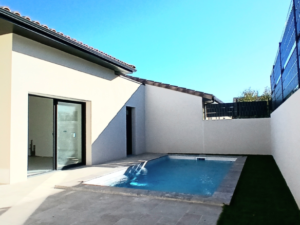 3-bedroom Detached House In Cessenon Sur Orb, France (123 M²)