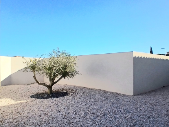 3-bedroom Detached House In Cessenon Sur Orb, France (123 M²)