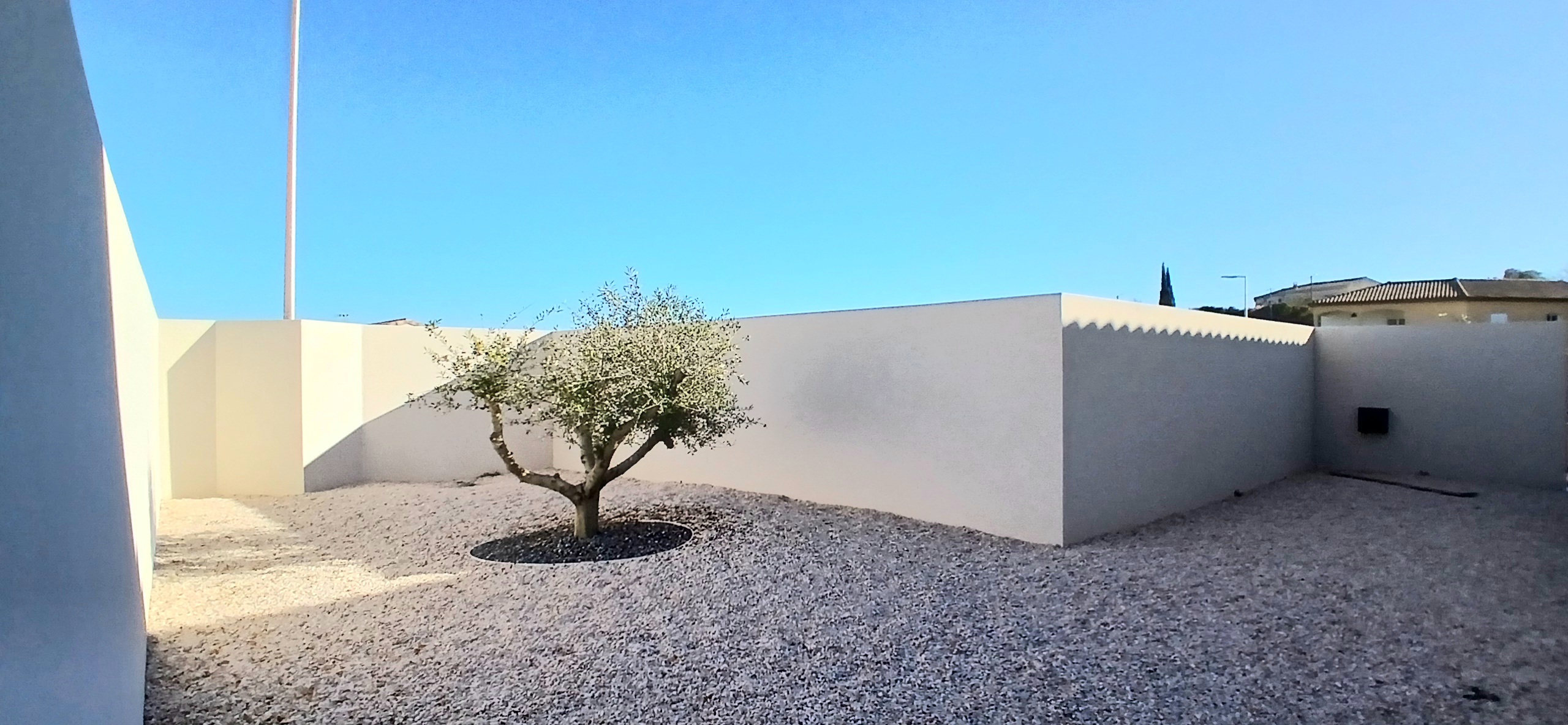 3-bedroom Detached House In Cessenon Sur Orb, France (123 M²)