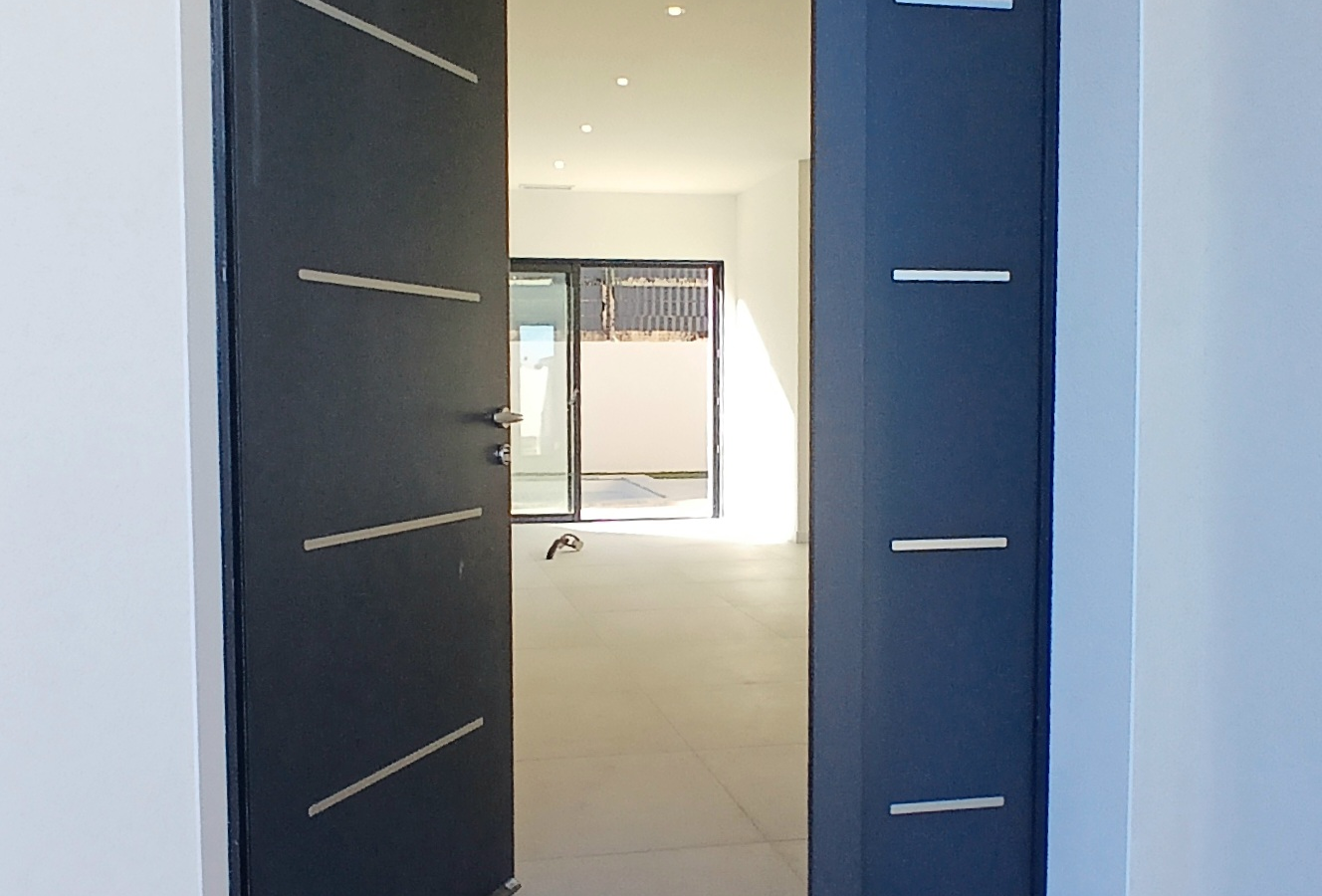 3-bedroom Detached House In Cessenon Sur Orb, France (123 M²)