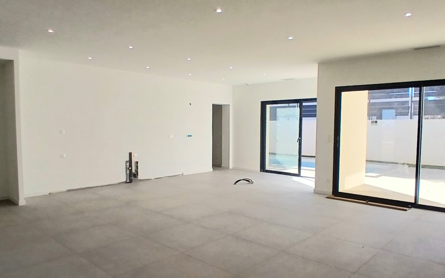 3-bedroom Detached House In Cessenon Sur Orb, France (123 M²)