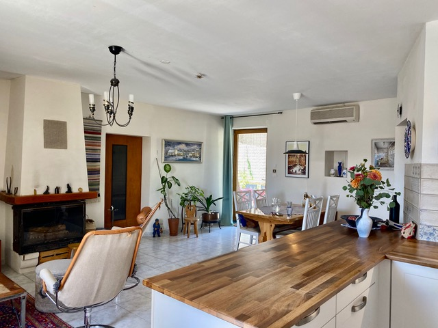 3-bedroom House In Cessenon Sur Orb, France (149 M²)