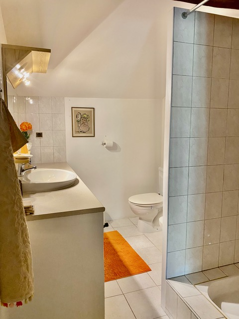 3-bedroom House In Cessenon Sur Orb, France (149 M²)