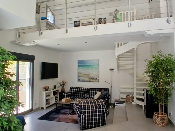 5-bedroom Detached House In Beziers, France (200 M²)