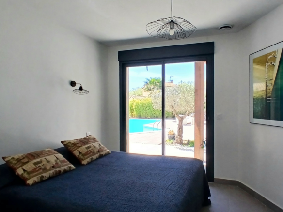 5-bedroom Detached House In Beziers, France (200 M²)