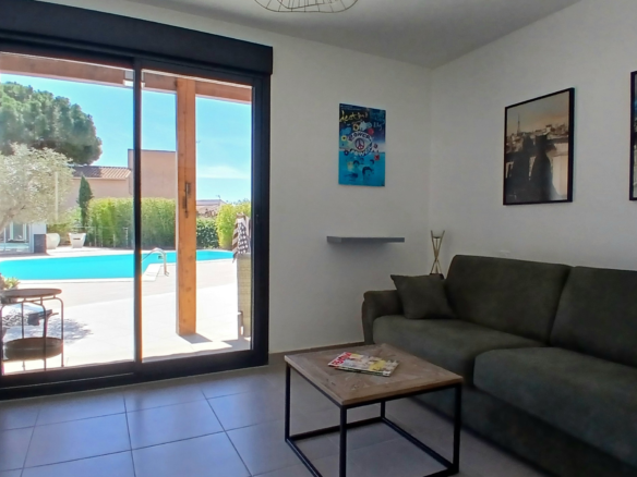 5-bedroom Detached House In Beziers, France (200 M²)