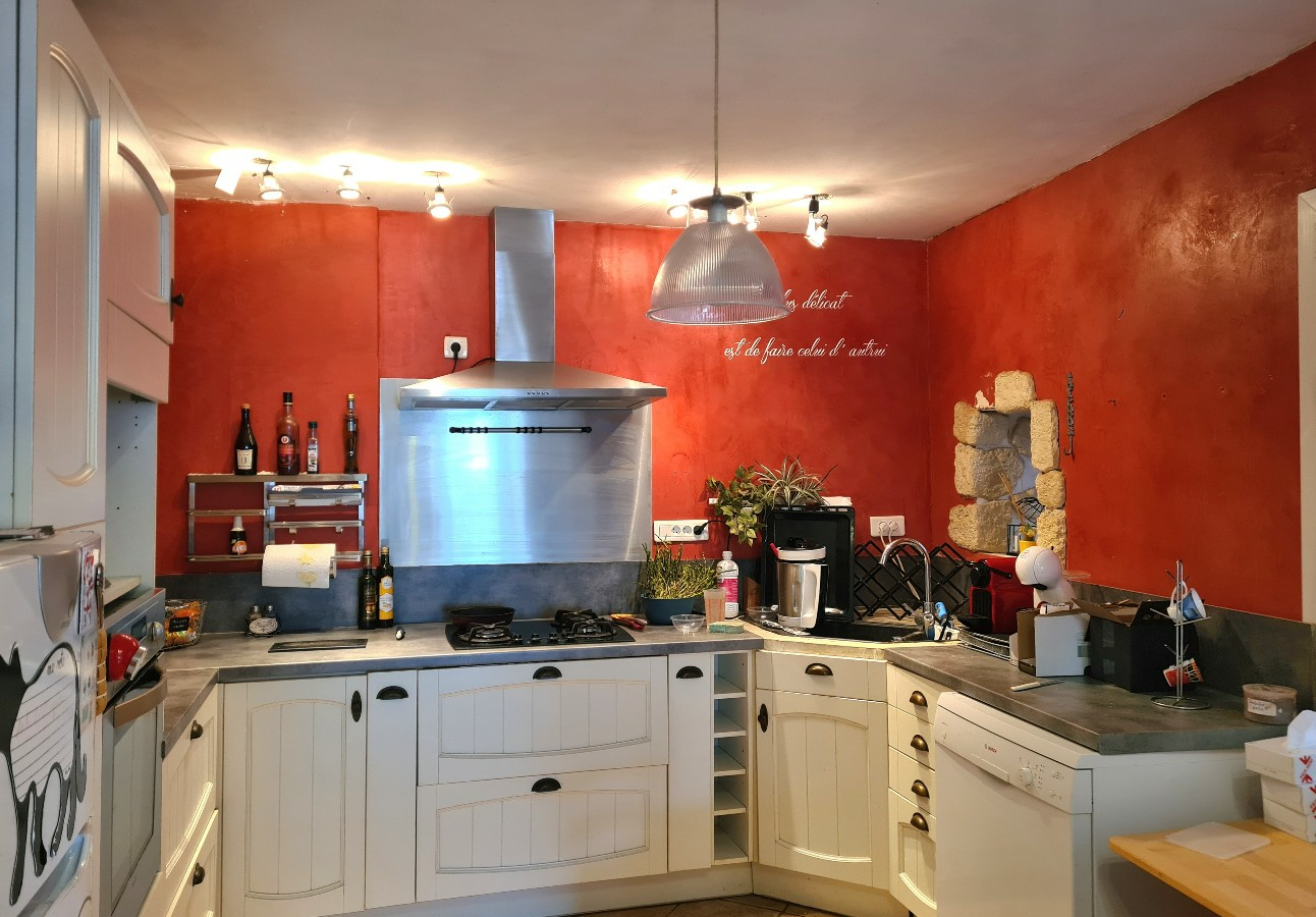 3-bedroom House In Roquebrun, France (100 M²)
