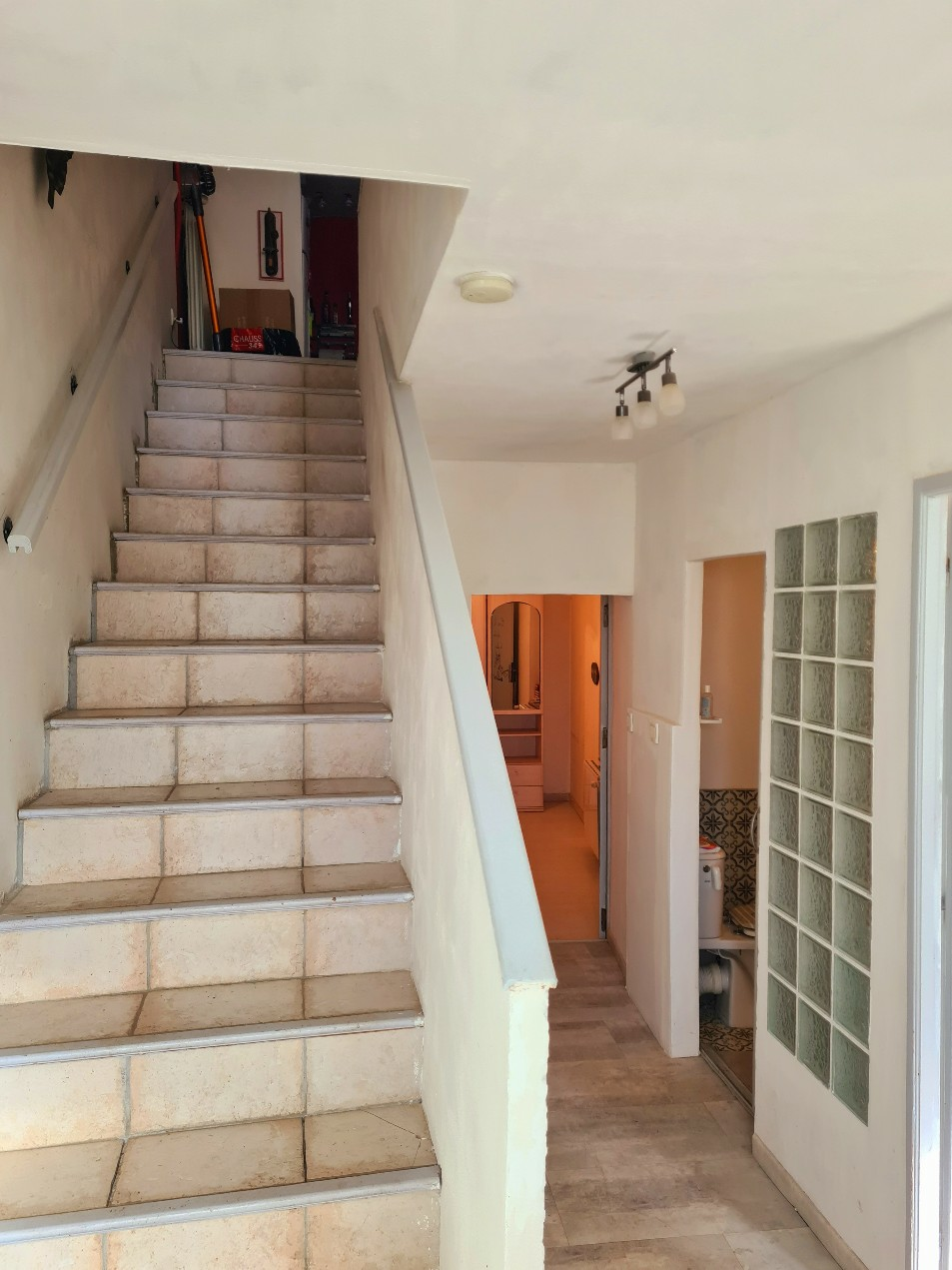 3-bedroom House In Roquebrun, France (100 M²)