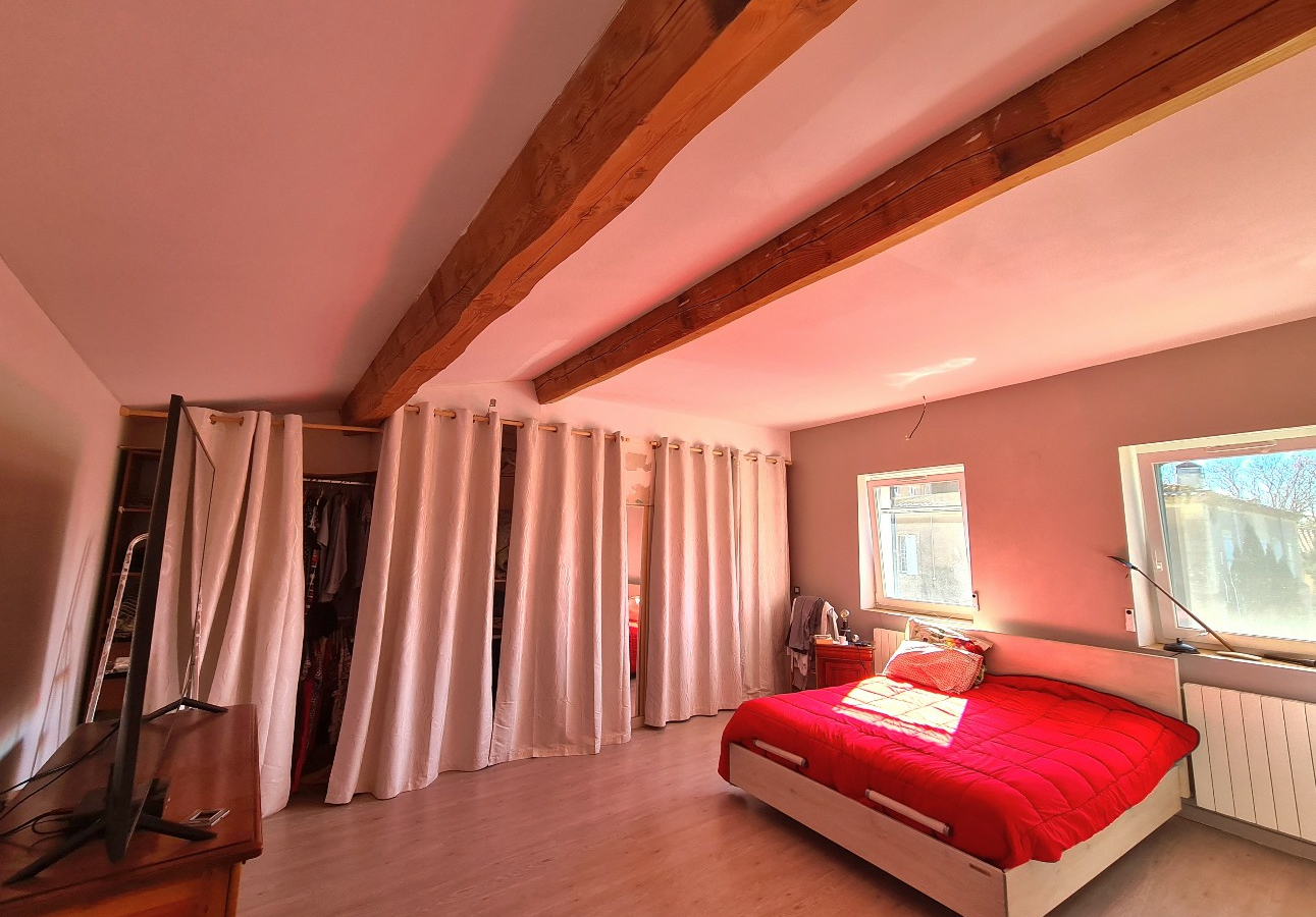 3-bedroom House In Roquebrun, France (100 M²)
