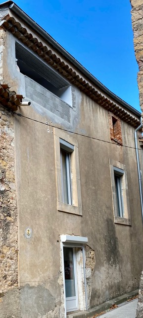 4-bedroom House In Cessenon Sur Orb, France (150 M²)