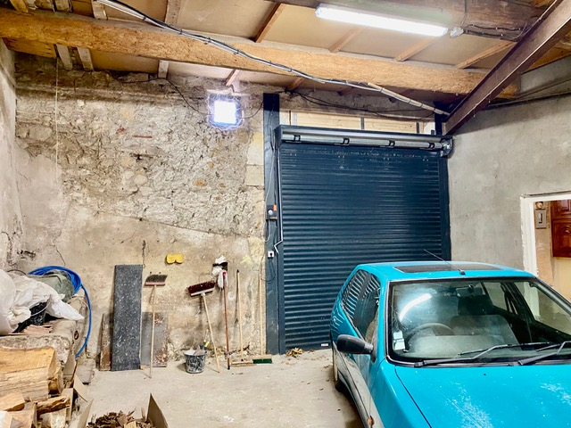 4-bedroom House In Cessenon Sur Orb, France (150 M²)