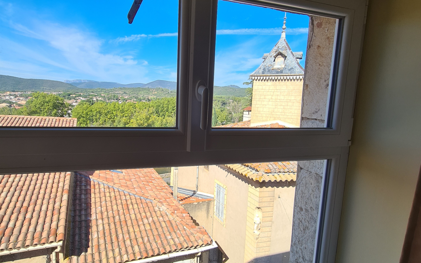 4-bedroom House In Cessenon Sur Orb, France (150 M²)