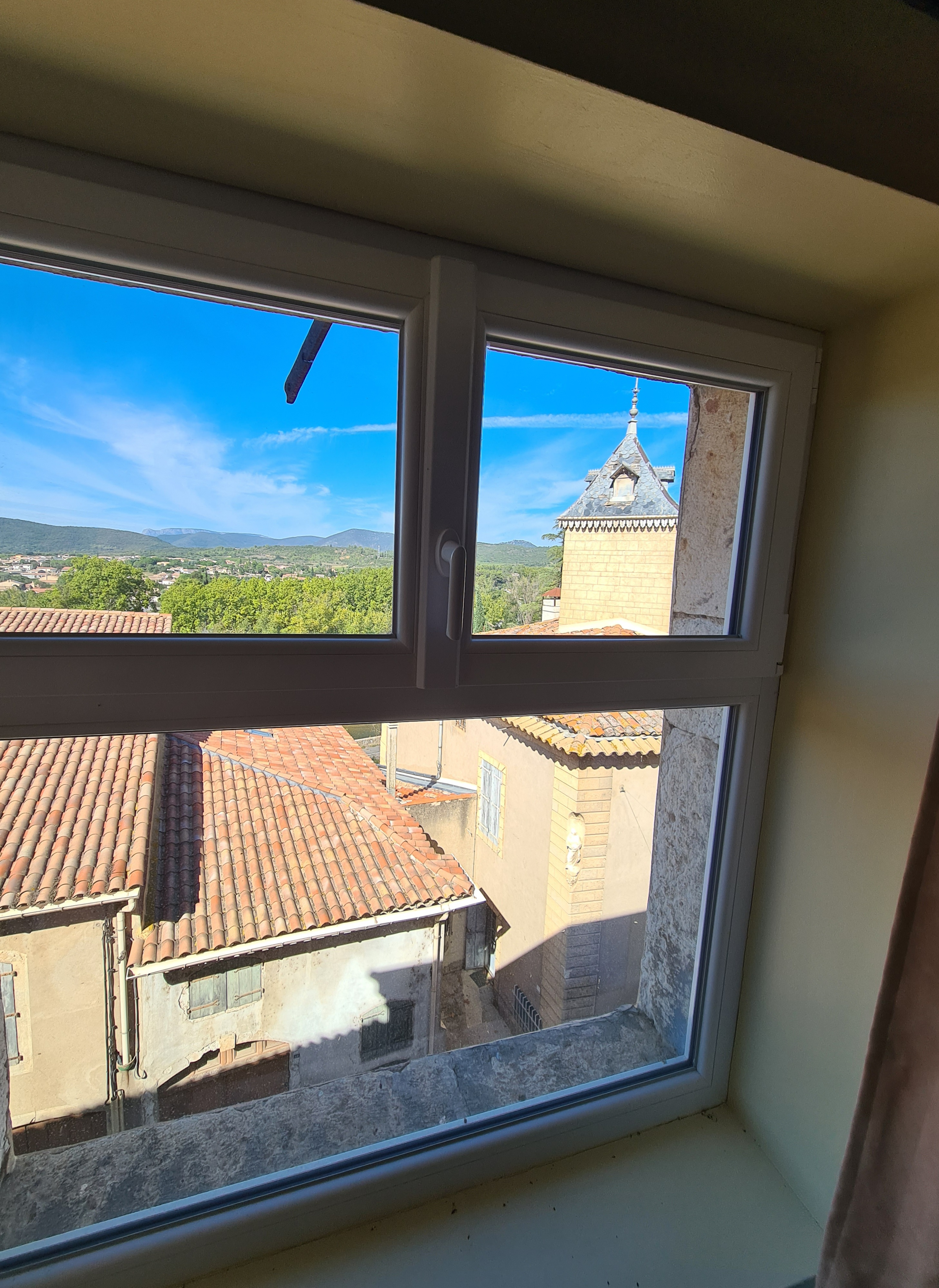 4-bedroom House In Cessenon Sur Orb, France (150 M²)