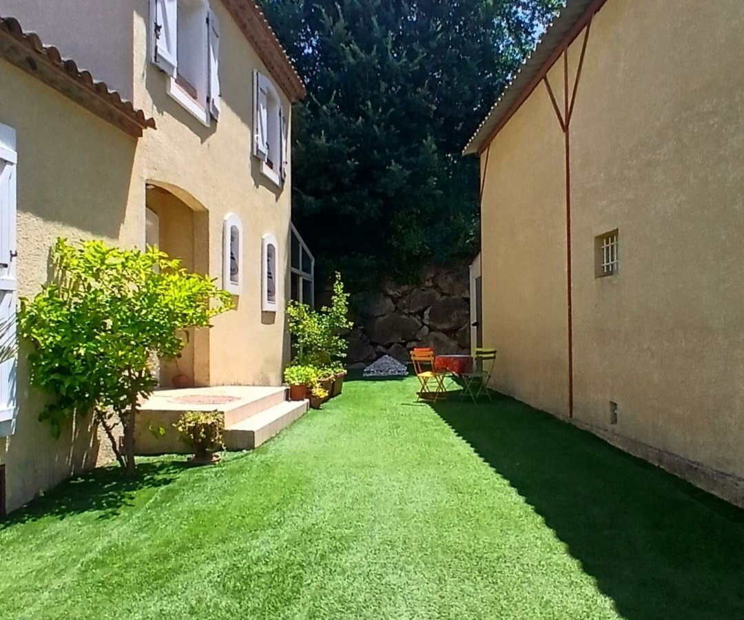 4-bedroom Detached House In Thezan Les Beziers, France (146 M²)