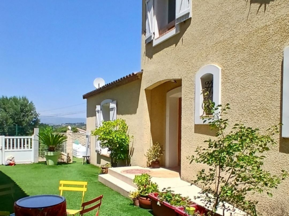 4-bedroom Detached House In Thezan Les Beziers, France (146 M²)