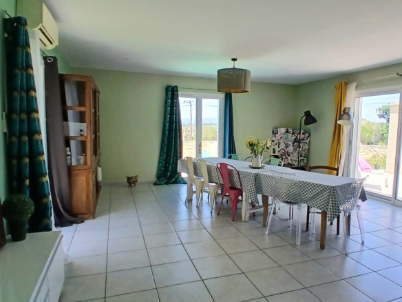 4-bedroom Detached House In Thezan Les Beziers, France (146 M²)