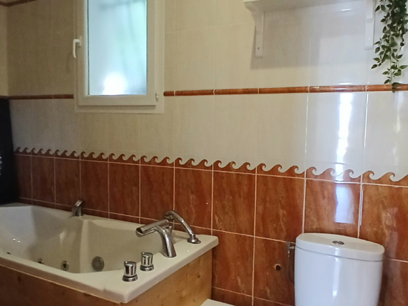 4-bedroom Detached House In Thezan Les Beziers, France (146 M²)