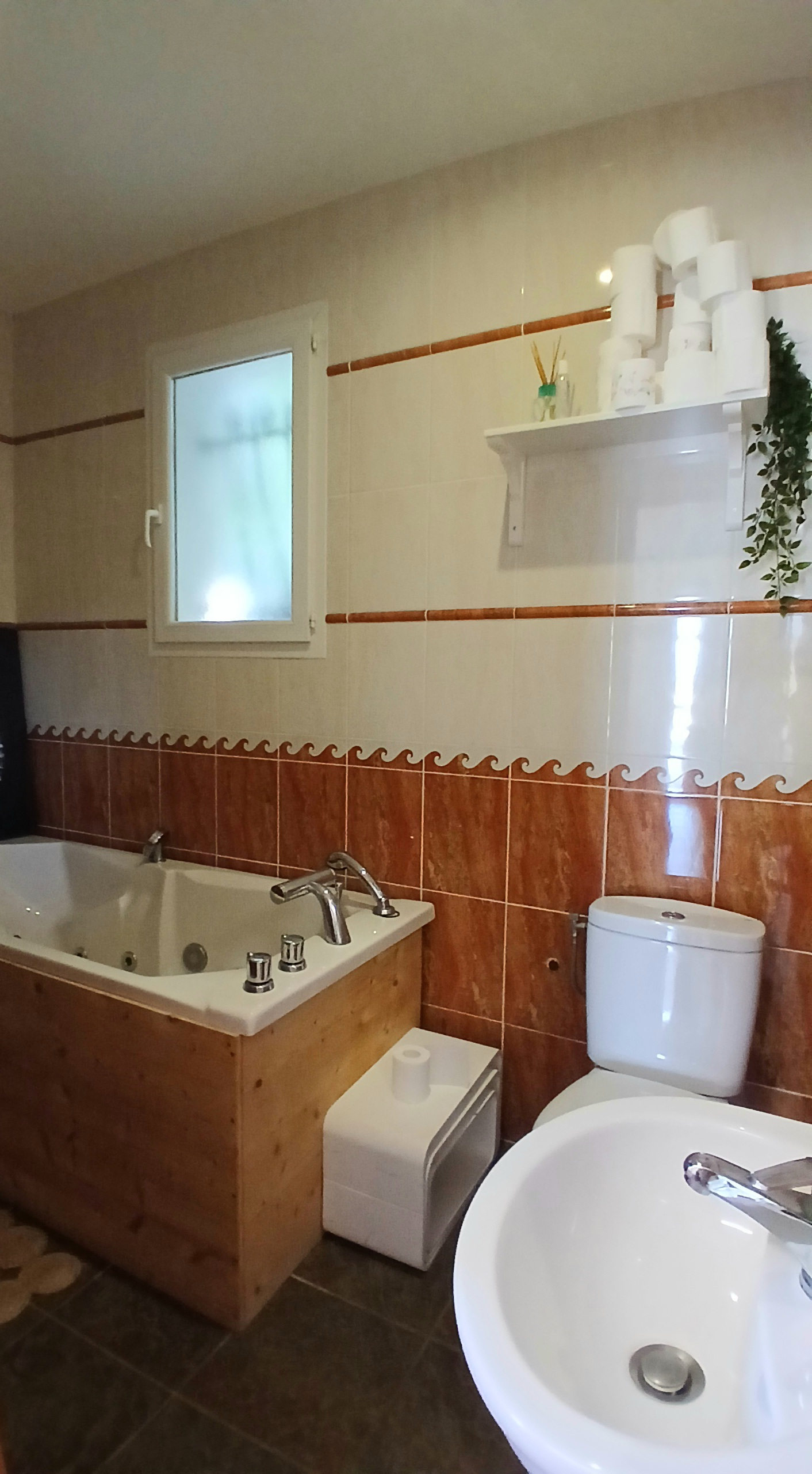 4-bedroom Detached House In Thezan Les Beziers, France (146 M²)