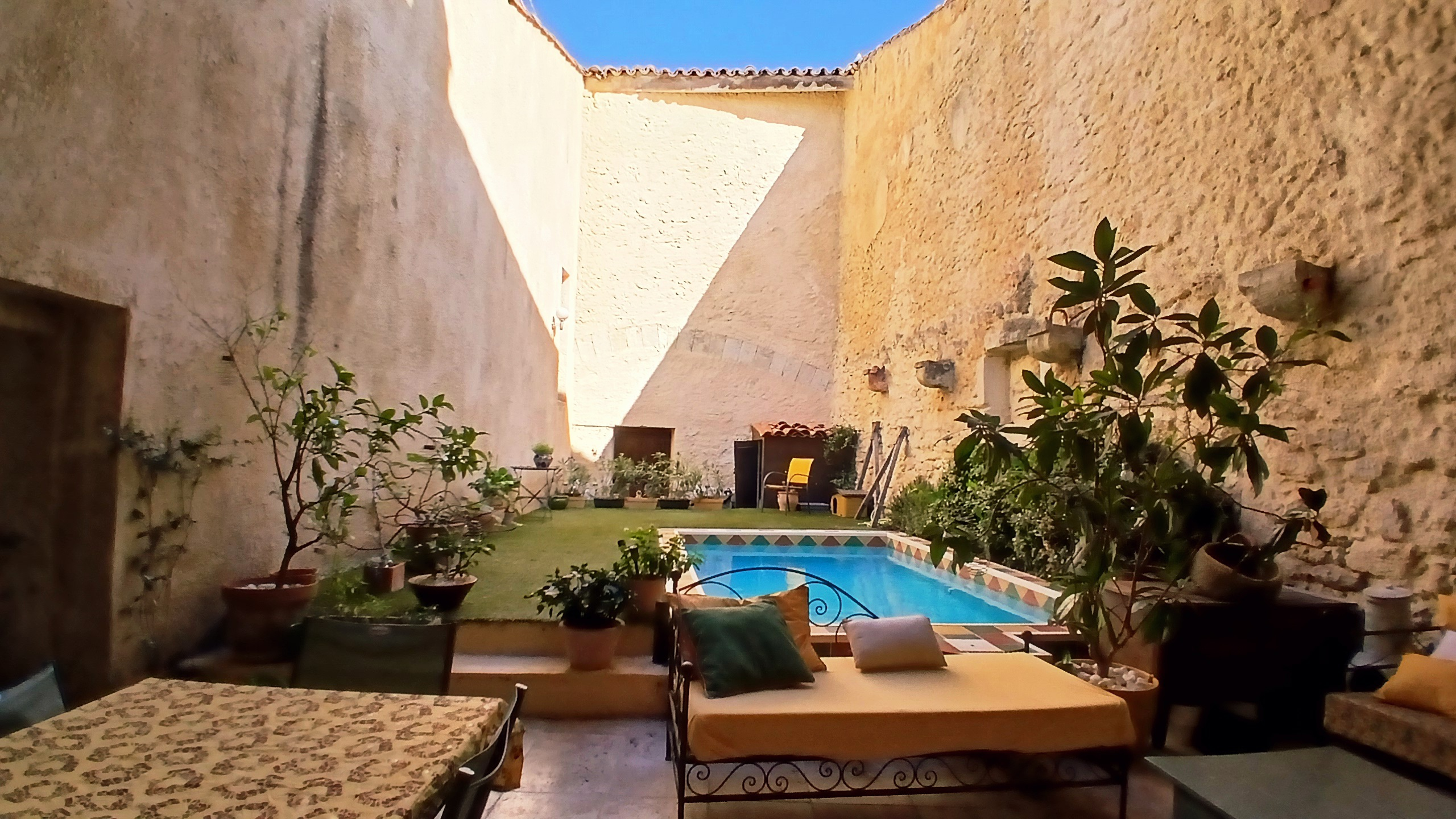 5-bedroom House In Murviel Les Beziers, France (195 M²)