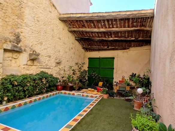 5-bedroom House In Murviel Les Beziers, France (195 M²)