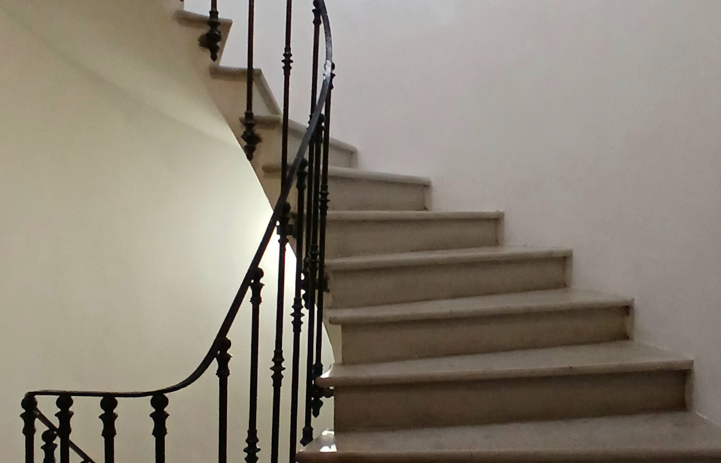5-bedroom House In Murviel Les Beziers, France (195 M²)