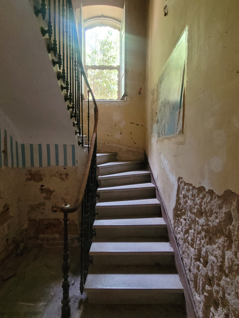 6-bedroom House In Narbonne, France (420 M²)