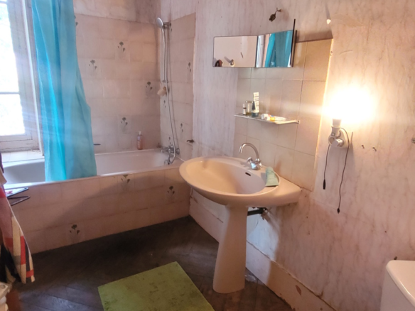 6-bedroom House In Narbonne, France (420 M²)