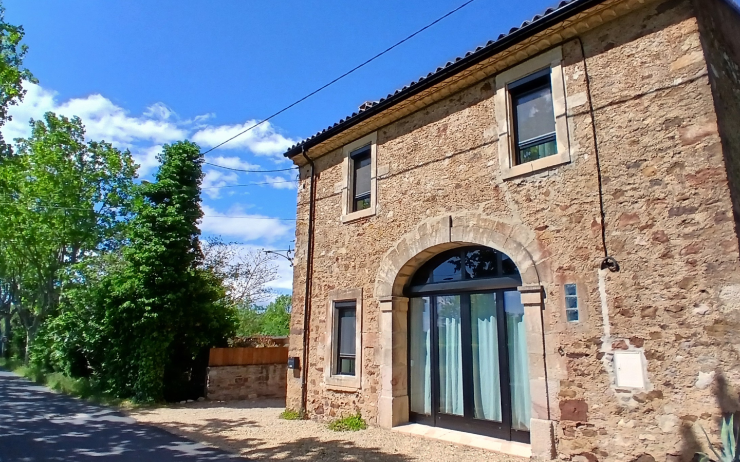 6-bedroom Detached House In Saint Chinian, France (217 M²)