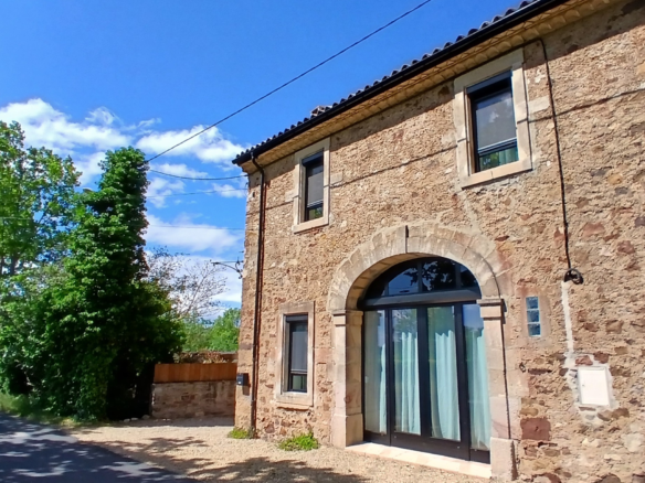 6-bedroom Detached House In Saint Chinian, France (217 M²)