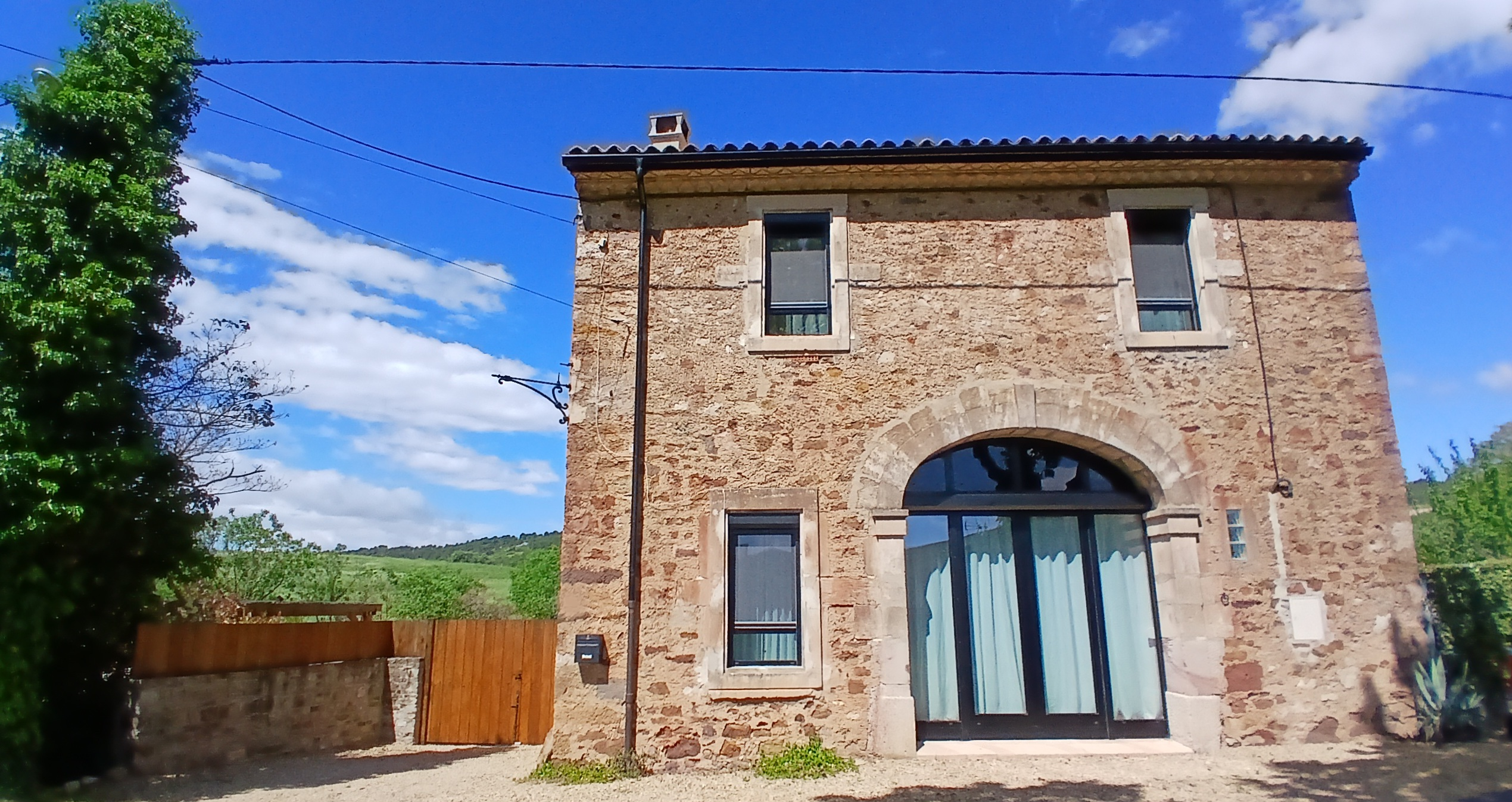 CRU865000EC-8c1636 6-bedroom Detached House In Saint Chinian, France (217 M²)