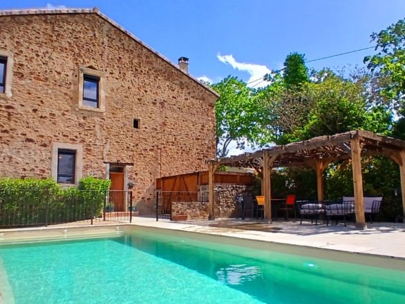 6-bedroom Detached House In Saint Chinian, France (217 M²)