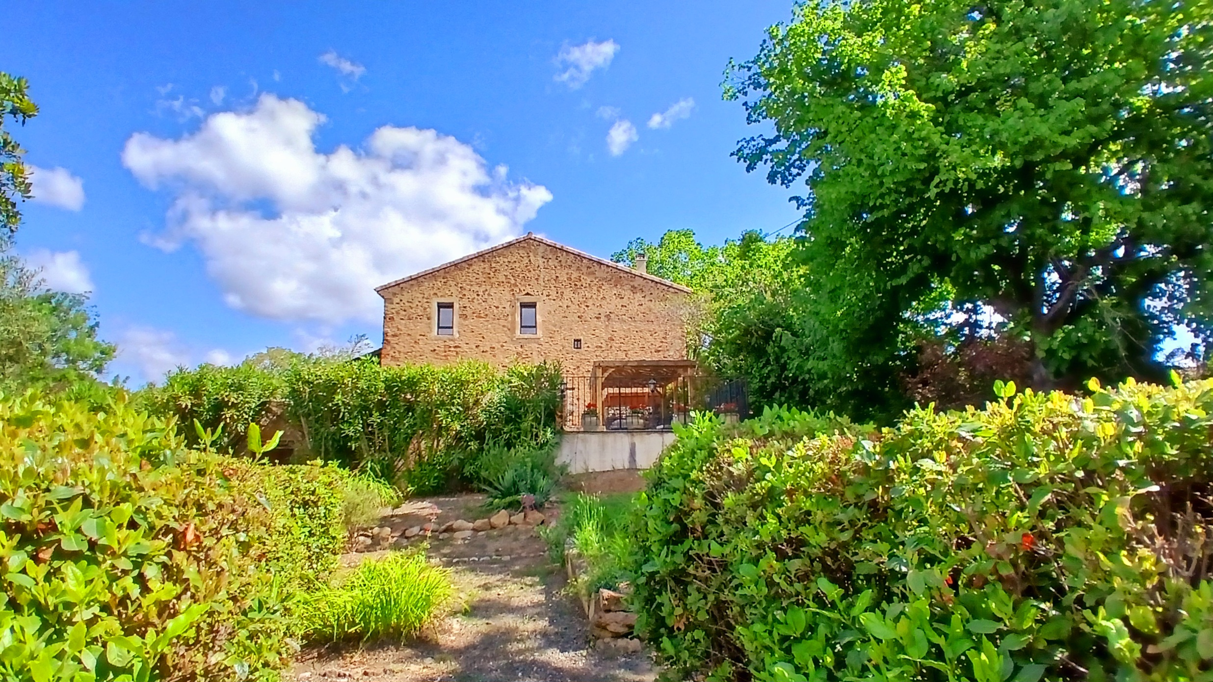 CRU865000EL-de2af8 6-bedroom Detached House In Saint Chinian, France (217 M²)